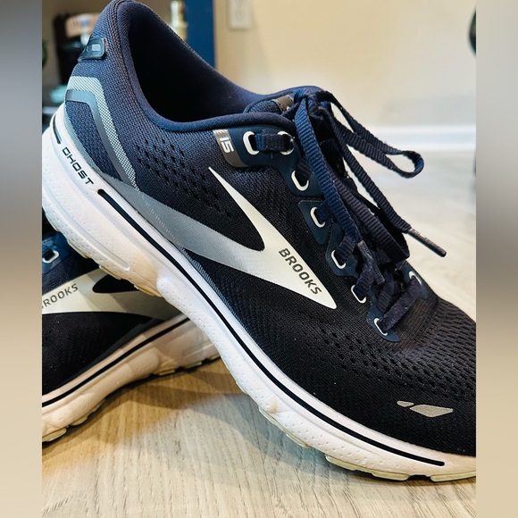 BROOKS GHOST 15 WOMENS RUNNING SHOE ATHLETIC PEACOAT/PEARL/SALT AIR SIZE 9.5 - Picture 4 of 14